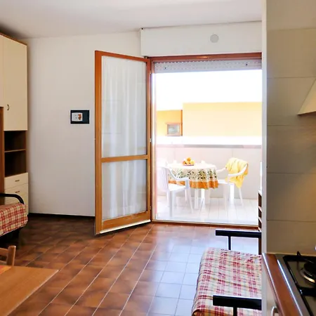 Cavallino-3 By Interhome Apartman Bibione